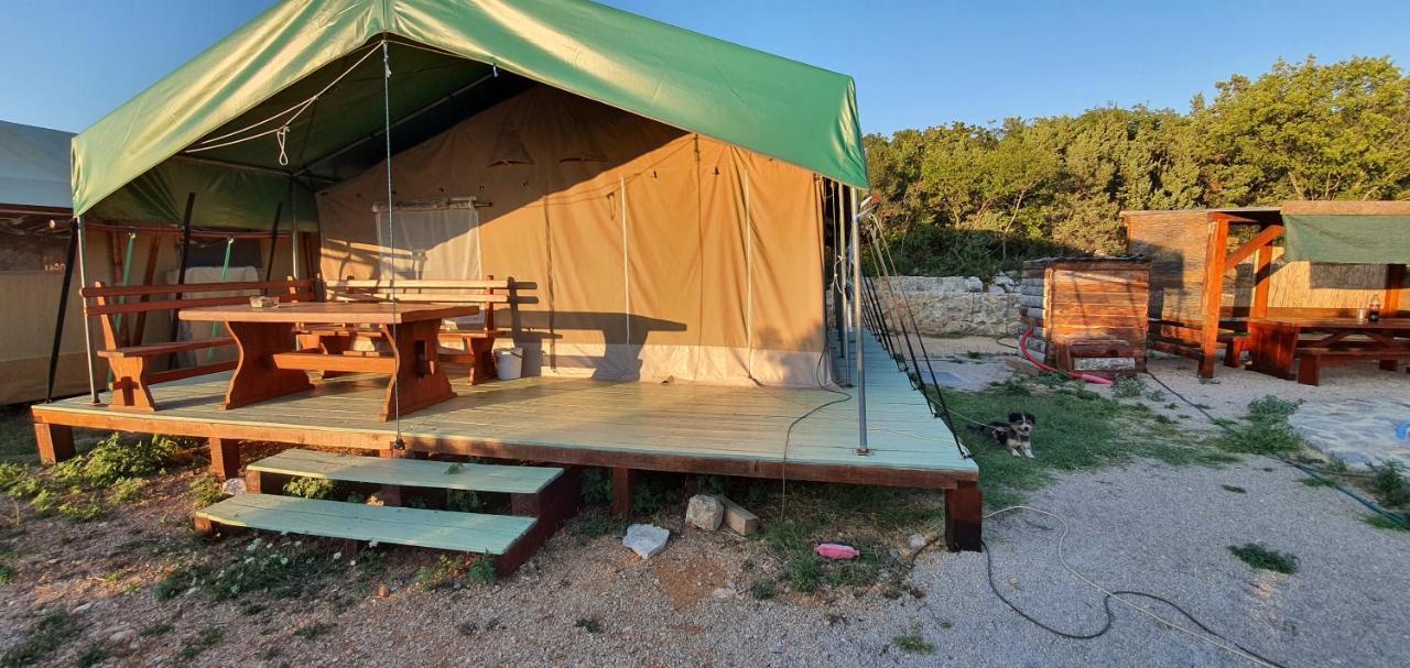 Marusina Olive Hills - Glamping & Minicamp Hotel Punat Exterior photo